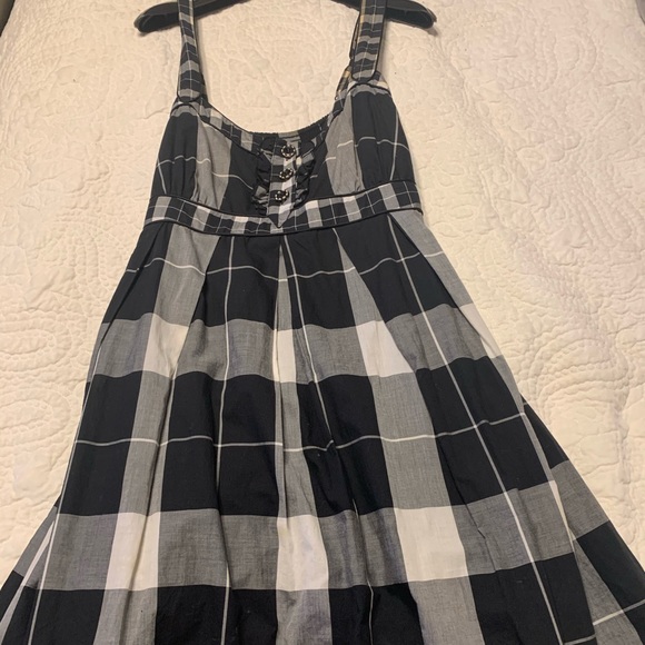 Strapless - Picture 1 of 3